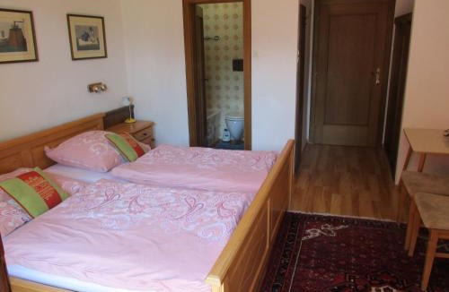 Bodensdorf Bed & Breakfast | Gästehaus Leo