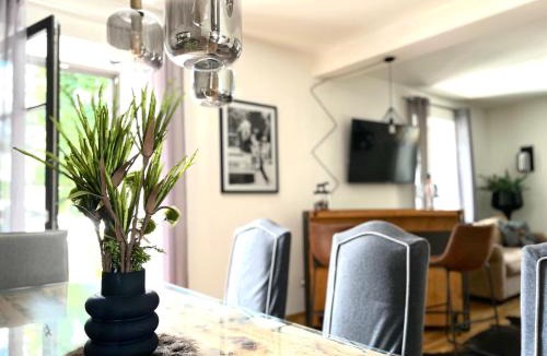 Kitzbuehel House | STADTVILLA BELLE KITZ im Zentrum mit Sauna by Belle Stay
