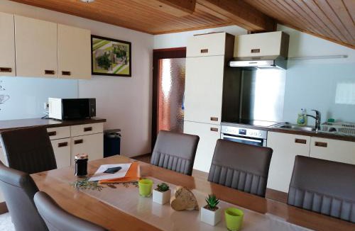Passriach Apartment | Haus Manuela am Pressegger See