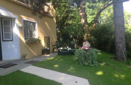 Grinzing Apartment | Exquisites Gartenapartment in eleganter Jugendstilvilla