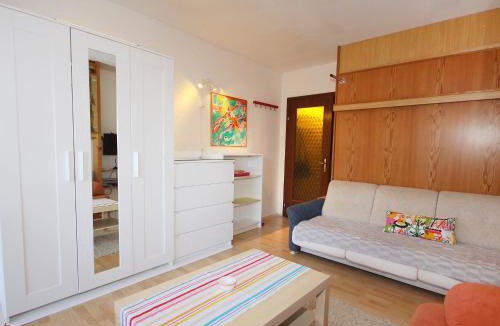 Untertschern Apartment | Studio Edelweiss by Interhome