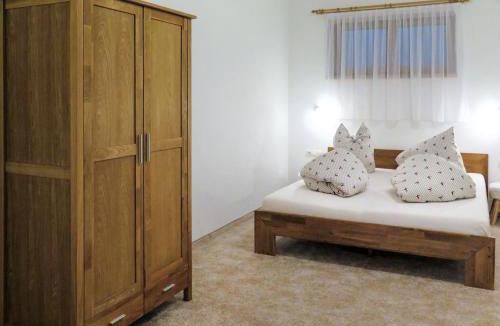 Emberg Apartment | Apartment Luxner-6 by Interhome