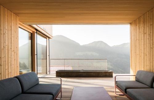 Laterns House | Ferienhaus Bergfrieden Laterns auf 1.170 m