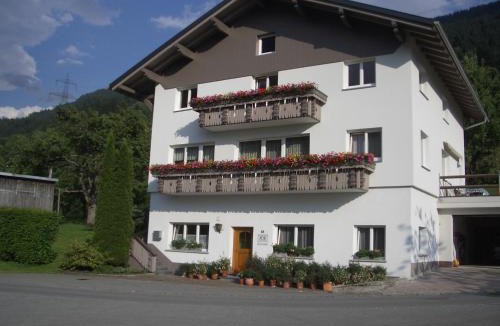 Dalaas Apartment | Haus Konzett