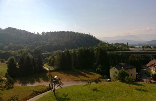 Krumpendorf am Woerther See Hotel | HOTEL Jerolitsch