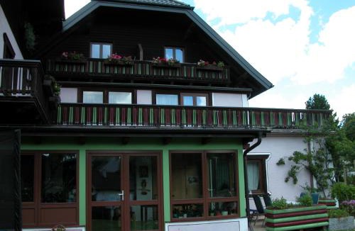 Mauterndorf Bed & Breakfast | Frühstückspension Laßhofer
