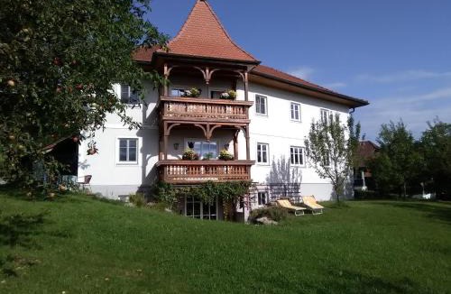 Nussdorf am Attersee House | Attersee Gartenvilla