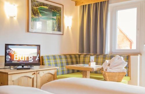 Trins Hotel | Alpen Gasthof Apartments Hohe Burg