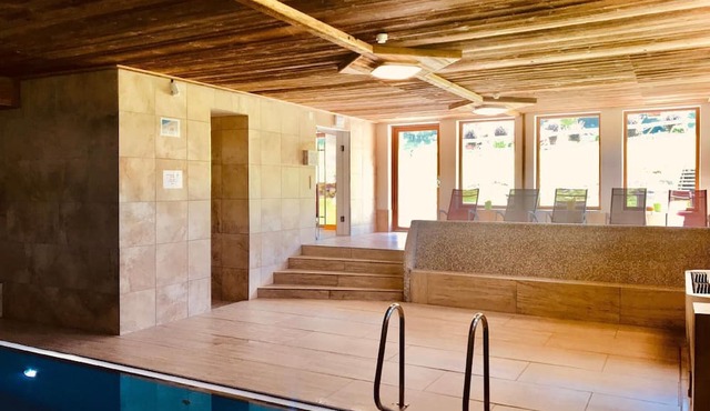Hallstatt Dachstein Inn flat with pool and spa