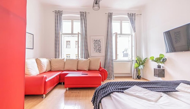 Long Stay 3BR Apartment Near Center