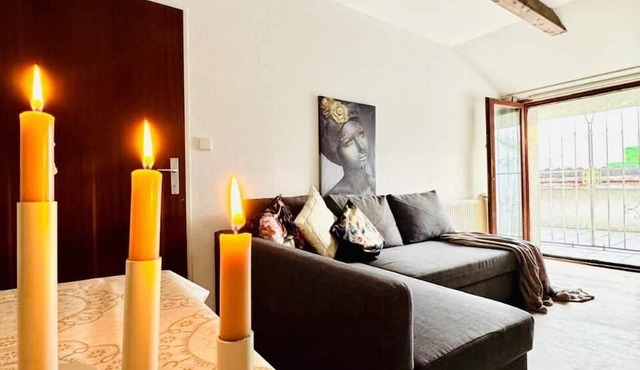 7 private Rooms in a spacious Villa