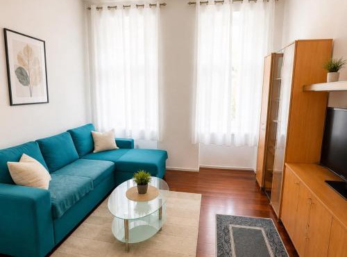 Vienna Apartment near U-Bahn up to 4 Guests 2,5 km to Center Bed Sofa Bed Wi-Fi