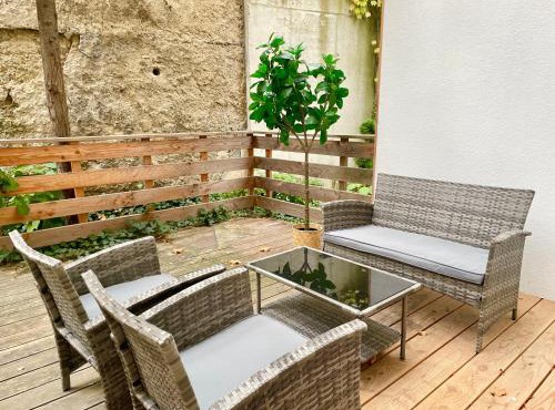 70 m2 Apartment with Terrace & Free Parking