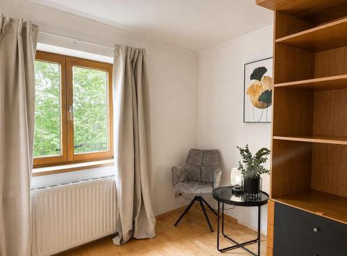 Aparthaus Dittelbach by Faraway Homes