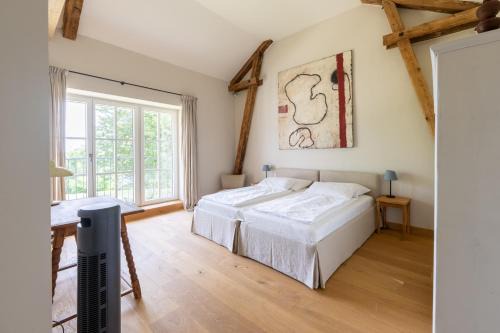Luxus Villa mit großem Pool Alleinlage Nähe Graz