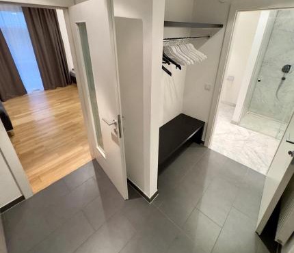 Apartment in upscale district with wellness area