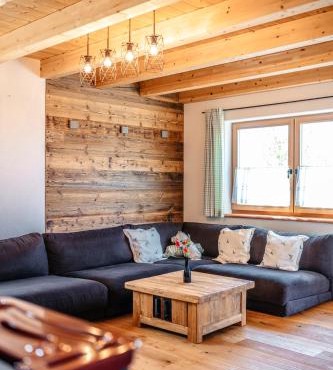 Brandlalm Almhütte Hochsitz in Gundisch