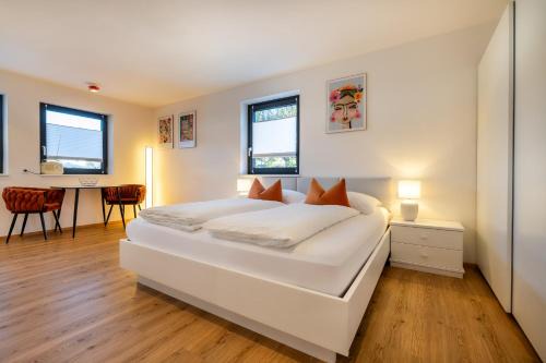 S Apartment
