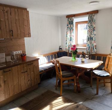 Ferienhaus Paulnhof Erl - Alpenglück für Gruppen, Freunde & Teams