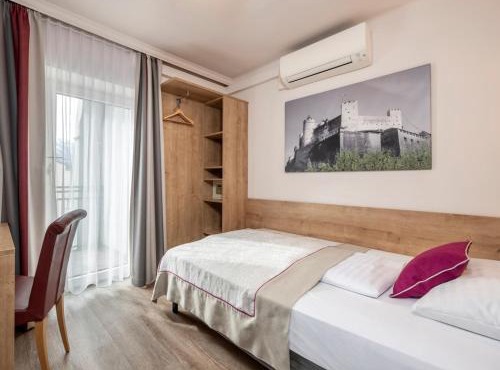 HOTEL junior by MAX 70