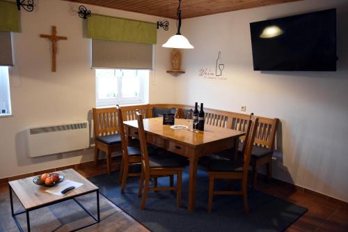 Wein & Wohnen MATZL - Ferienwohnung in Fürstenfeld
