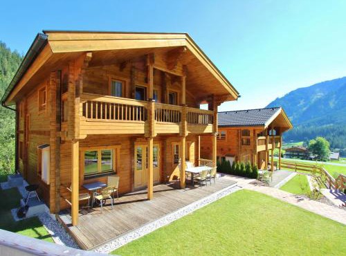 Modern Chalet with Jacuzzi in Krimml
