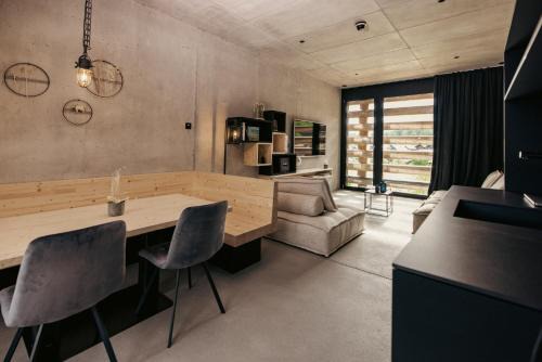 Bretterhotel in Brienz
